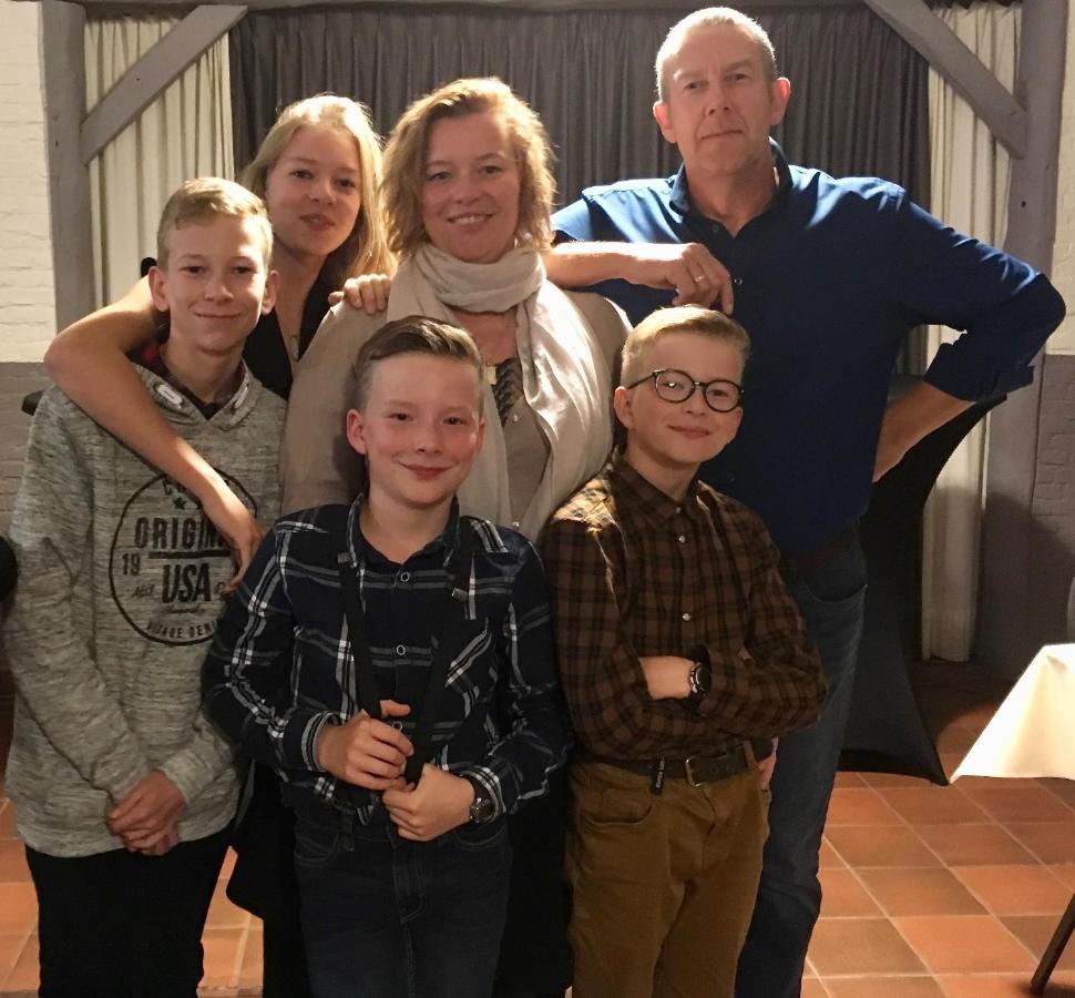 Les 5 Petits Lapins Bed and Breakfast Bar Buitenkant foto